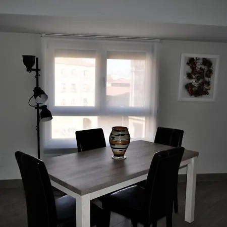 Iii Junto A Plaza Mayor Апартаменти *