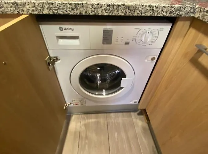 Iii Junto A Plaza Mayor Apartment